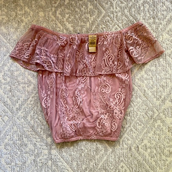 American Eagle Outfitters Tops - NWT Off the shoulder Lace top